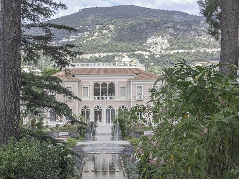La villa et vues sur la mer